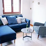 Les De La Mere Michele
