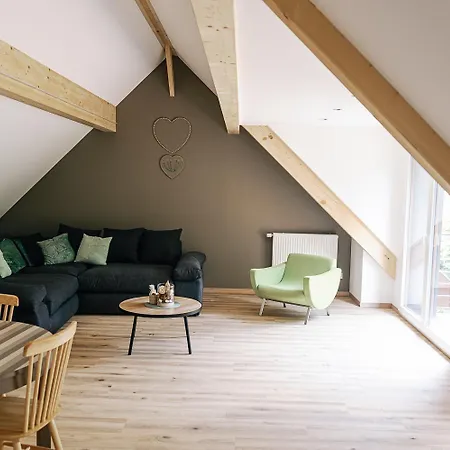 Les De La Mère Michèle Hébergement de vacances Katzenthal